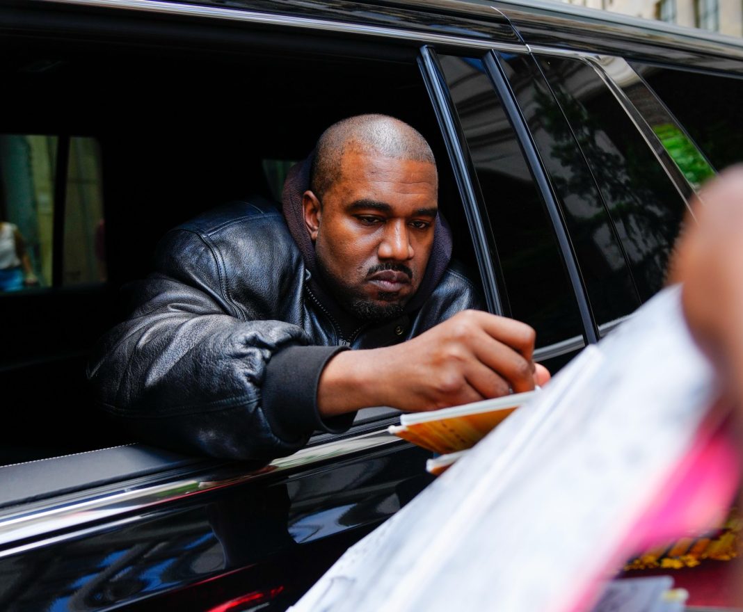 Kanye West Issues An Apology To Kim Kardashian & Talks About Co-Parenting 
