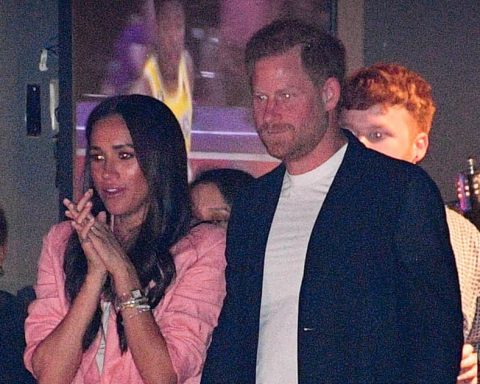 Meghan Markle’s Courtside Blazer Set Reminds Us of Her Pre-Royal Style