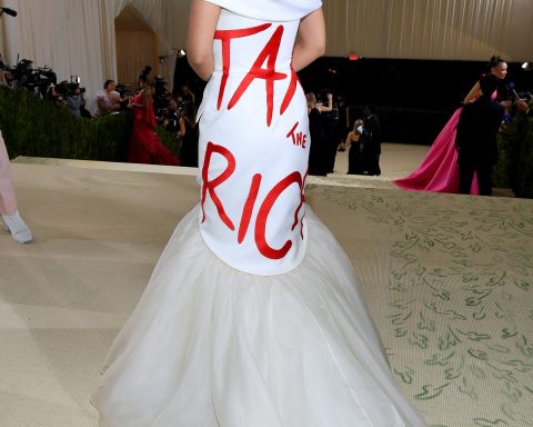 5 Times Politicians Attended the Met Gala