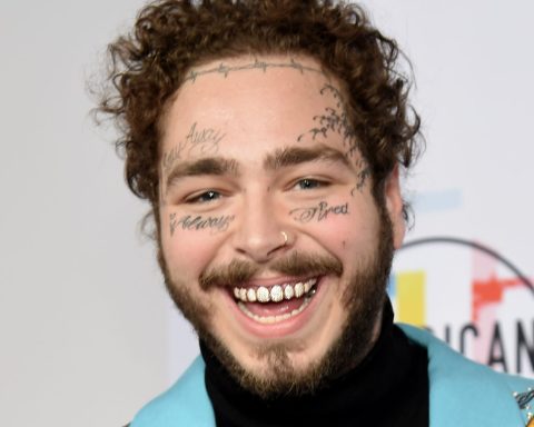 Post Malone Shuts Down Speculation Around Weight Loss & On-Stage Antics: ‘I’m Not Doing Drugs’
