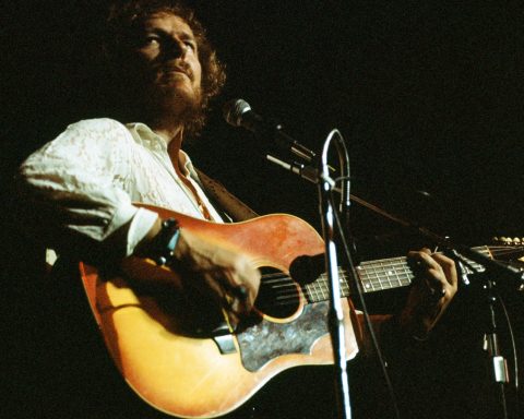 Gordon Lightfoot: 10 Essential Songs by the Canadian Folk Icon