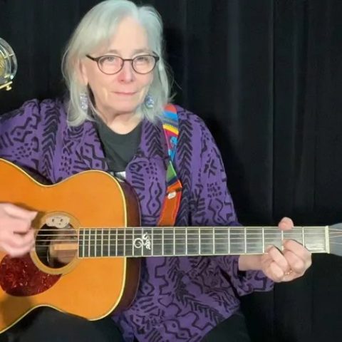 How to Play Boom-Chuck Guitar Variations in G, the Most Common Bluegrass Key