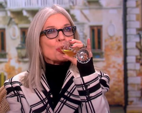 Diane Keaton calls herself ‘disgusting’ and ‘stupid’ on ‘View’ appearance
