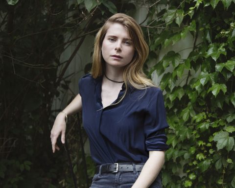 Emma Cline on ‘The Guest,’ Creative Vulnerability, and Finding Inspiration in Playboy Bunny Memoirs
