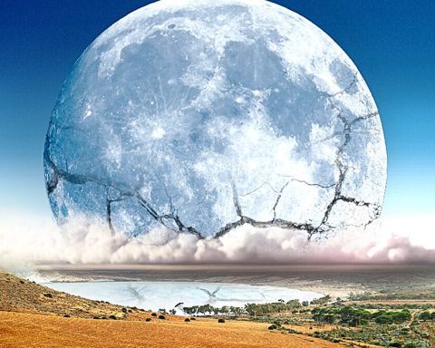 What Would Happen If The Moon Hit Earth