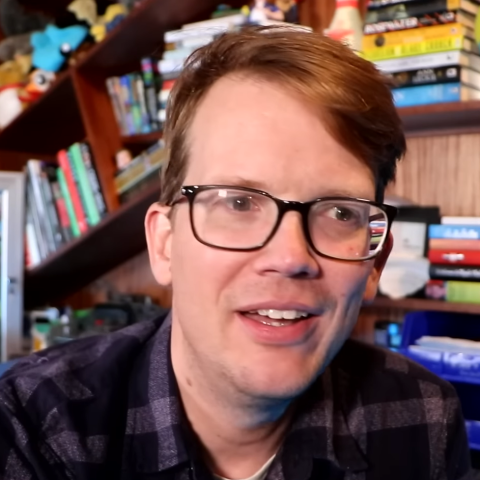 YouTuber Hank Green Reveals Cancer Diagnosis, Will Miss VidCon as He Undergoes Treatment