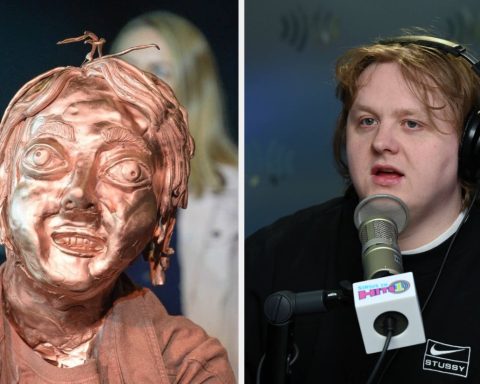 I’m Sorry, But I’m Kind Of Obsessed With This Scary Lewis Capaldi Statue And His Reaction To It