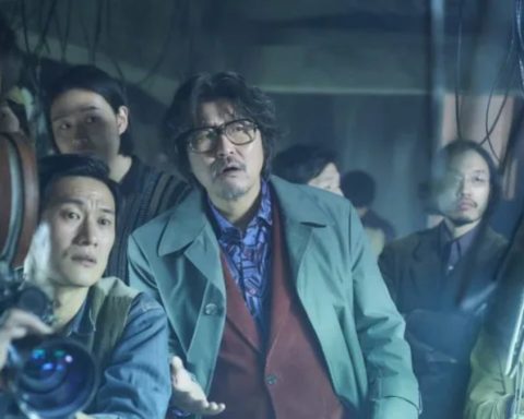 ‘Cobweb’ Review: Song Kang-ho Is a Director at Play in Stylish Potboiler