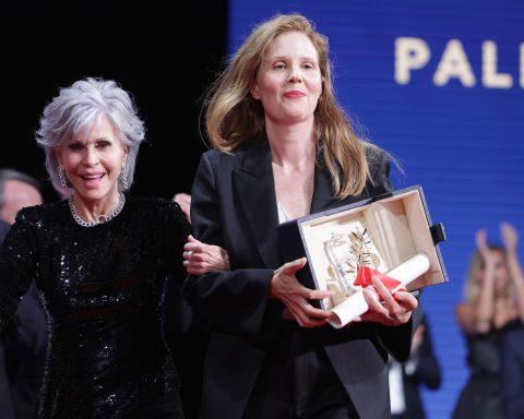 Jane Fonda Flings Awards Scroll at Palme d’Or Winner Justine Triet