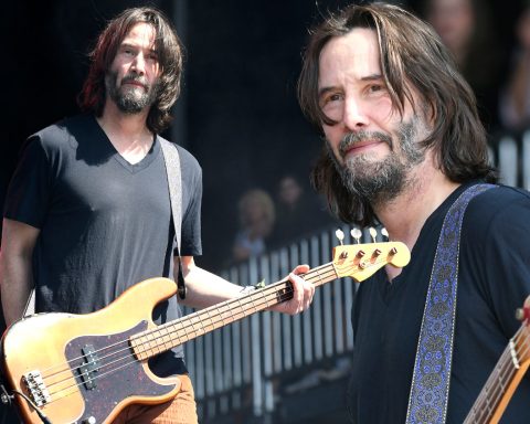 Keanu Reeves Performs With Dogstar Band In First Public Show In More Than 20 Years