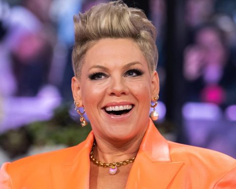 Pink Wears a Completely See-Through “Banana-kini” on Vacation