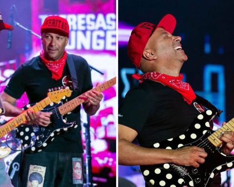 Watch Tom Morello trade blues licks with Buddy Guy on the Strat legend’s spotted Fender